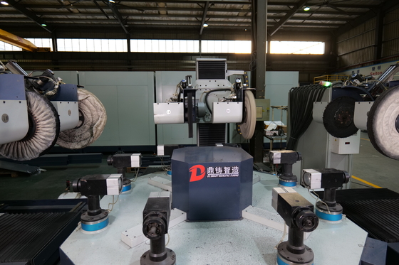 comprar Máquina de polimento robótico CNC multiestação de 6 eixos para moagem de metais Fabricação em linha