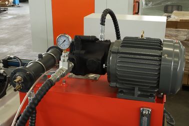 comprar O metal morre máquina de carcaça, baixa pressão morre máquina de carcaça para os encaixes de tubulação Fabricação em linha