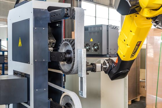 comprar Flexibilidade alta do metal que mói o poder eletrônico de superfície robótico da máquina de polonês do CNC Fabricação em linha