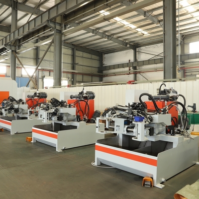 O PLC controlou a máquina de carcaça do dado da gravidade para a produção das partes da fundição do torneira de bronze