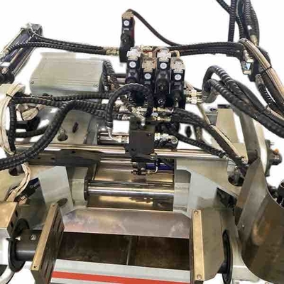 Máquina de fundição de metal por gravidade máquina de fundição sob pressão de latão para produção de torneiras
