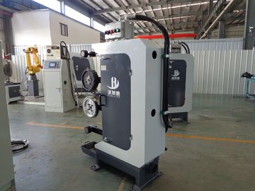 Pilha de moedura robótico industrial, máquina lustrando do CNC para o torneira sanitário
