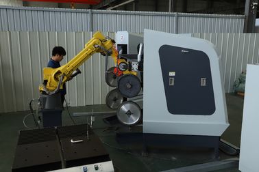 Controle de superfície de cobre de Ncstudio da máquina de moedura do robô industrial