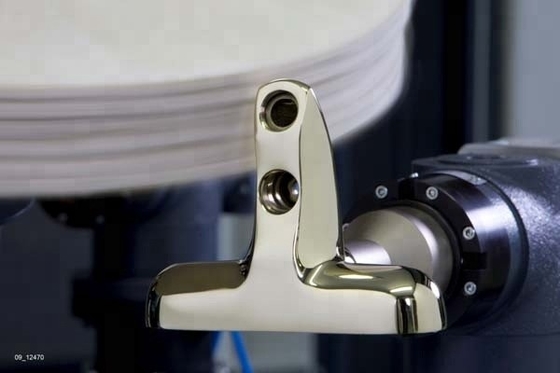 Moedor de superfície de lustro robótico Processing Automatic Grinding e máquina de polonês para a faca de caso móvel